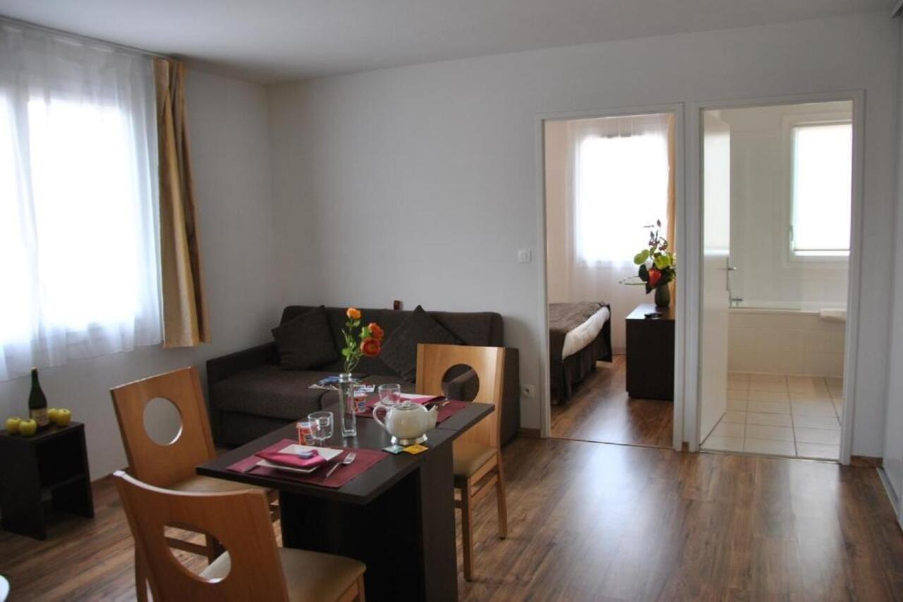 Sejours & Affaires Caen Le Clos Beaumois Екстериор снимка