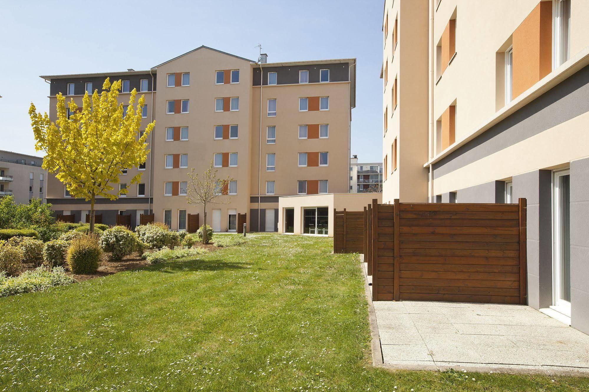 Sejours & Affaires Caen Le Clos Beaumois Екстериор снимка