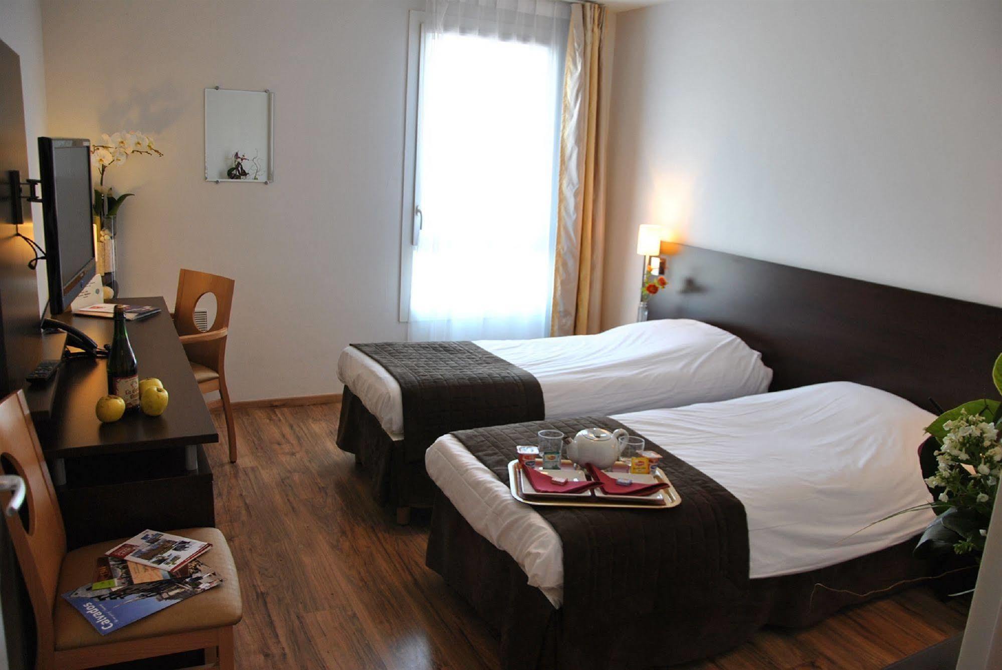 Sejours & Affaires Caen Le Clos Beaumois Екстериор снимка